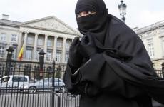 "Вас раздражают никабы? Вам не нравятся минареты? Так валите из Бельгии!". Навязывание чуждых культурных норм вышло на новый уровень