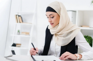 Не только про одежду. Как казахстанки объясняют своё решение носить платок или нет